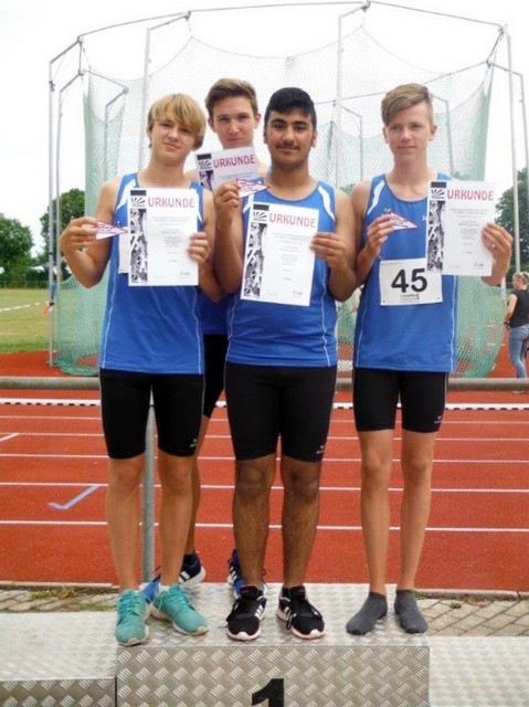Die 4x100Meter-Staffel der Jungs U16
